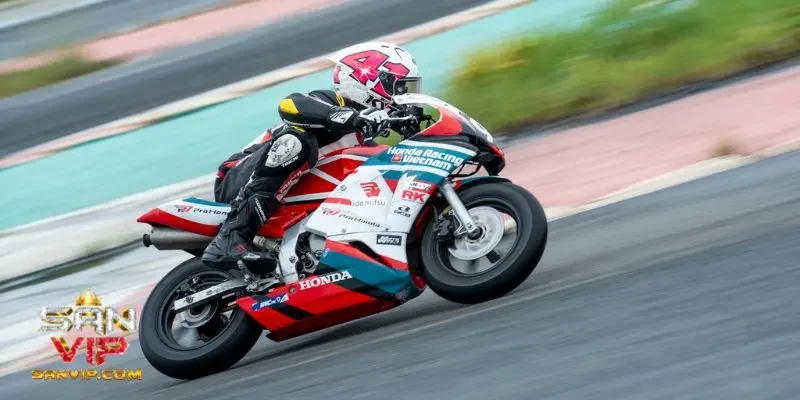 Khám phá các loại hình đua xe moto phổ biến hiện nay